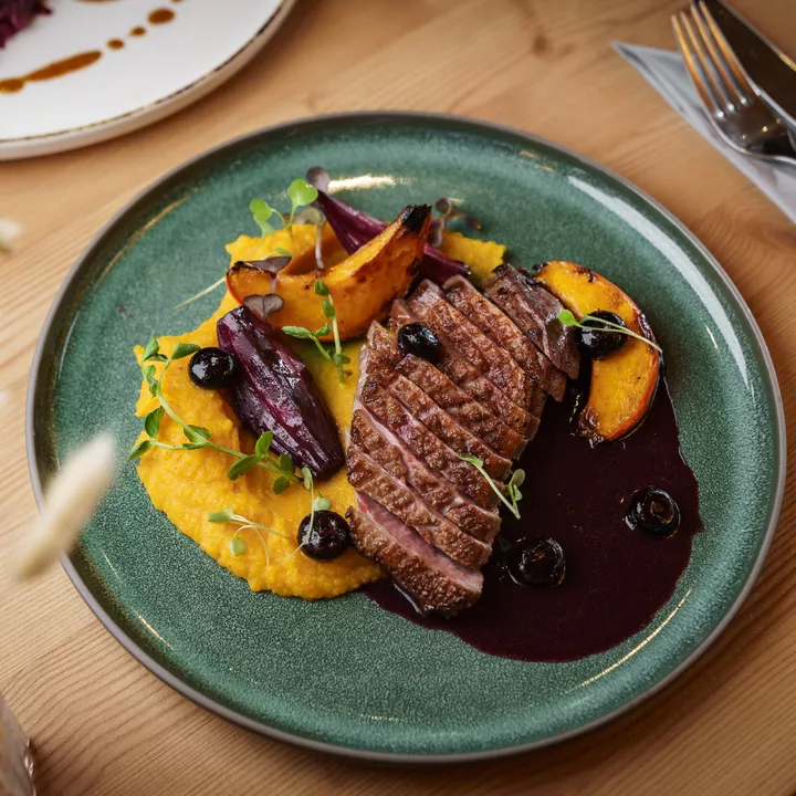 Restaurant oder Frühstücksbereich der Rittis Alpin Chalets