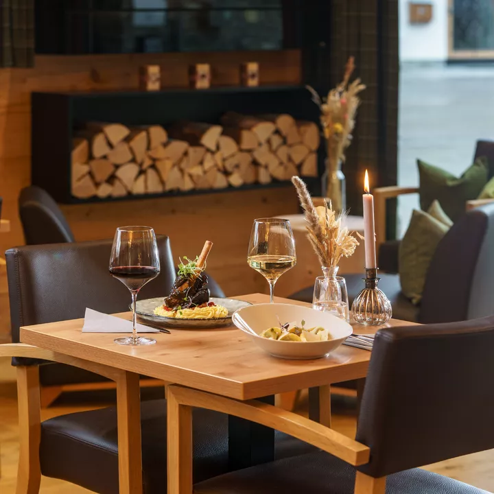 Restaurant oder Frühstücksbereich der Rittis Alpin Chalets